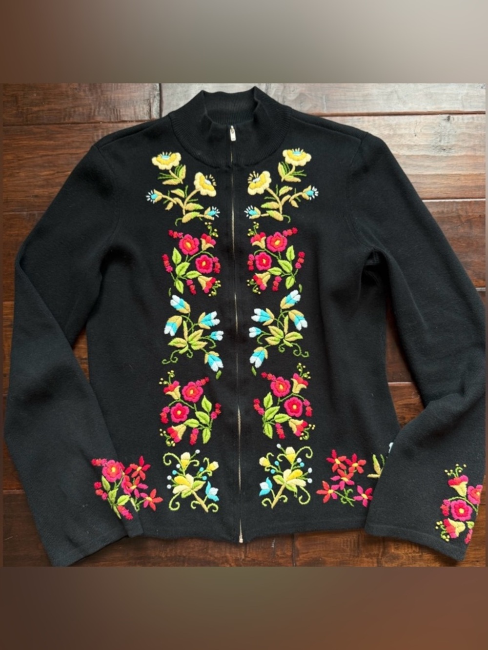 Vintage Cambridge Dry Goods Jacket with Floral Embroidery 100 percent cotton